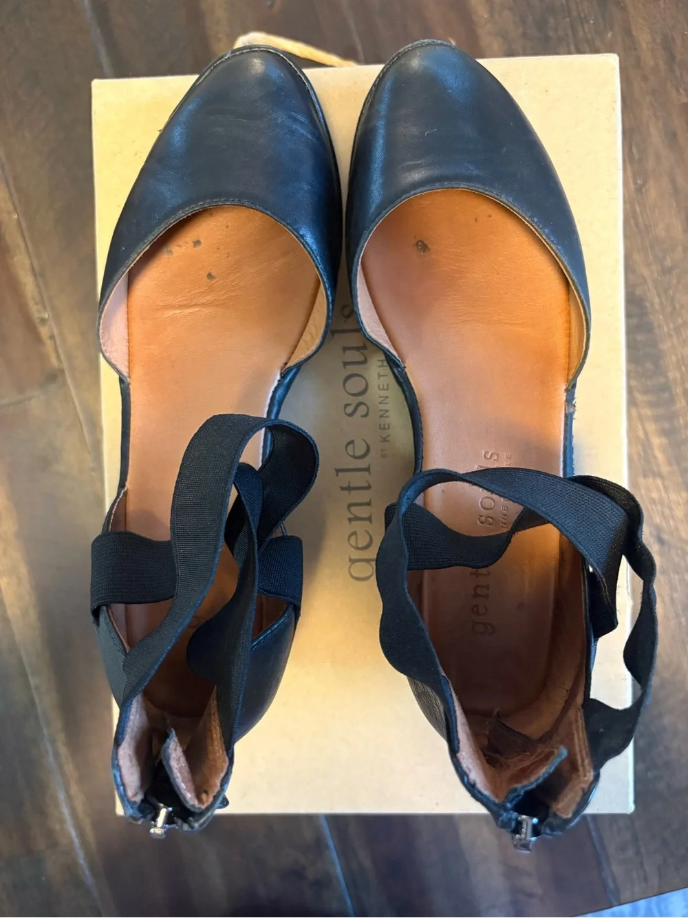 Gentle Souls by Kenneth Cole Black Leather Ankle-Strap D’Orsay Shoes, Size 7